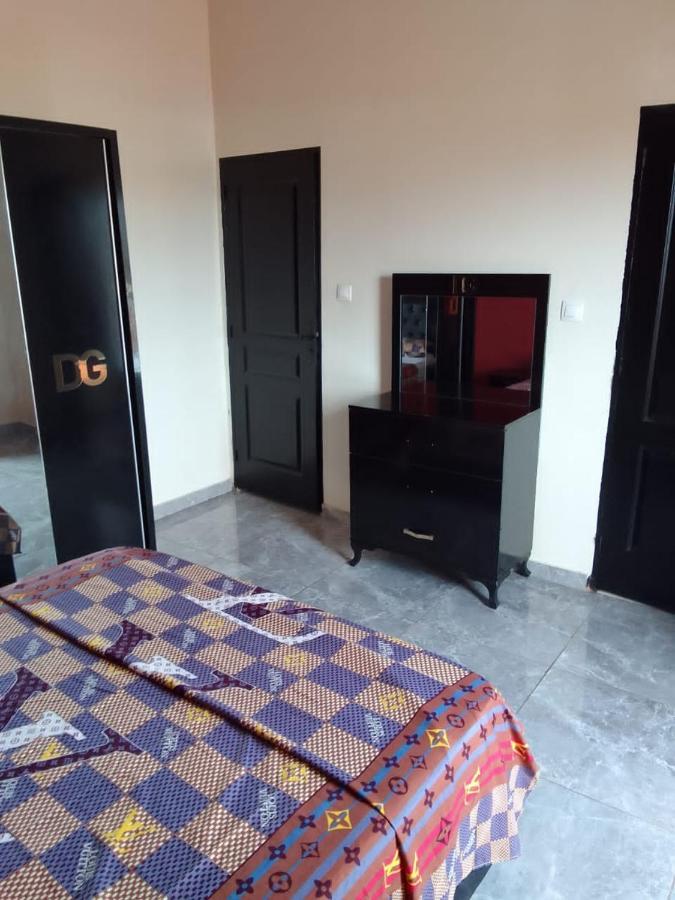 Residence Des Almadi Dakar Exterior photo